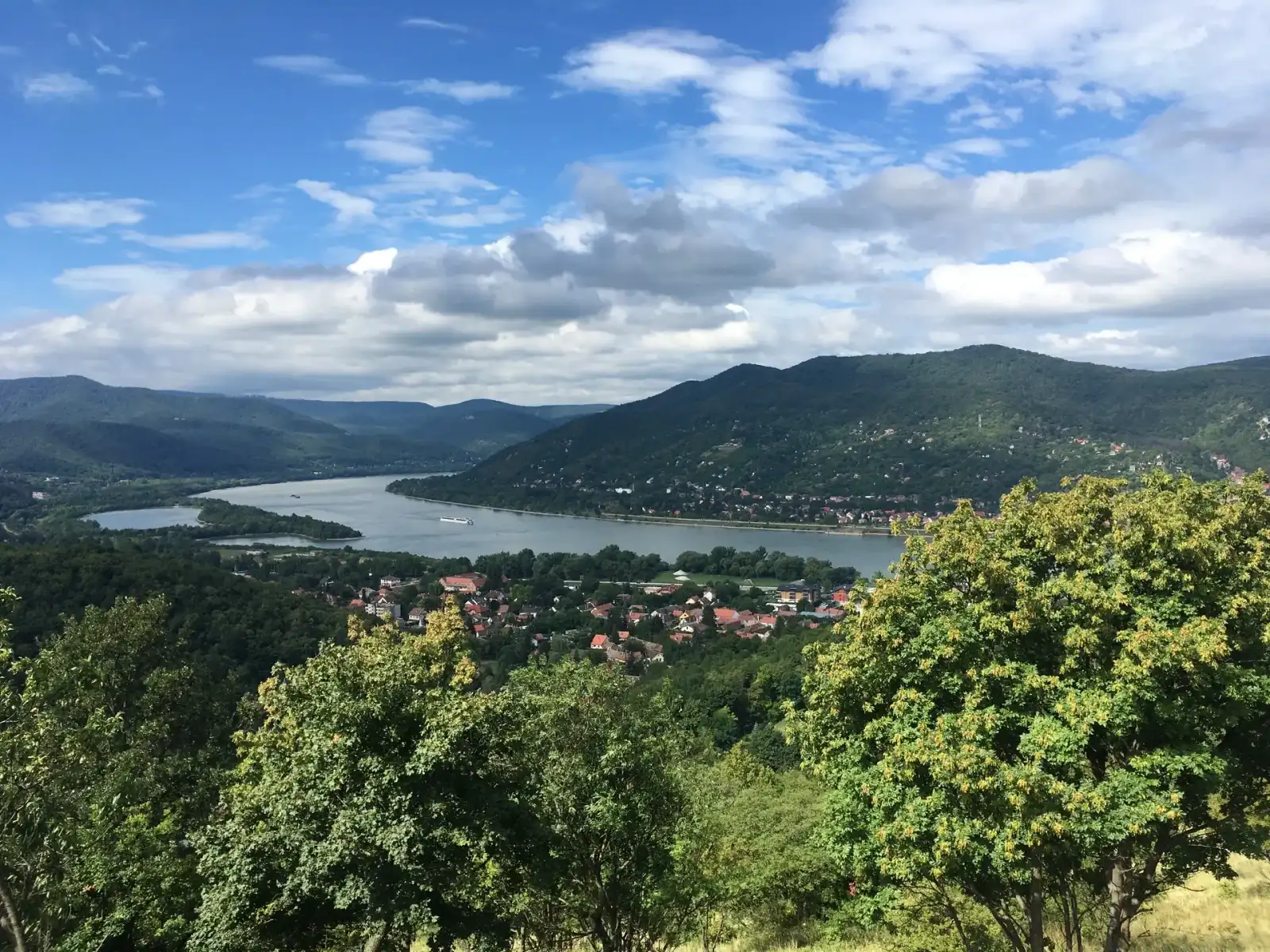 Excursión „completa” al Recodo del Danubio (Esztergom, Visegrád y Szentendre)