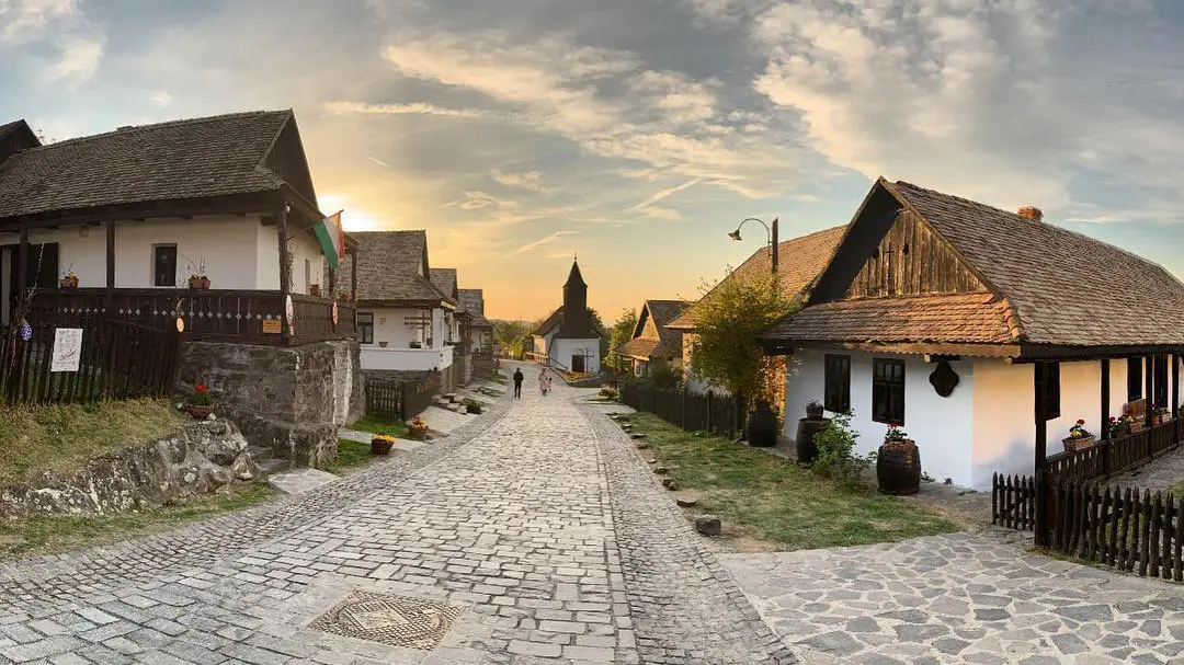 Excursión a Hollókő (UNESCO) y Eger